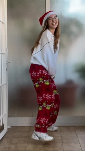 Feliz Navidad Dance Routine for the Holidays