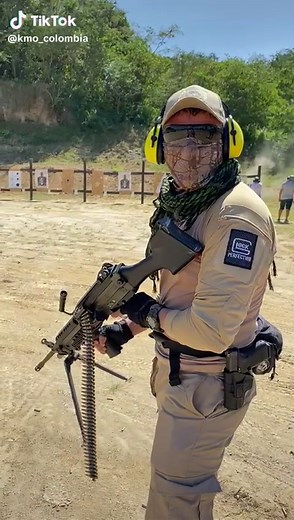 Kmo colombia combate urbano. on TikTok
