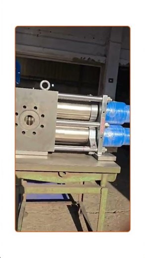 "Shree Maruti Plastomech" Mfg. of Screen Changer for Plastic Process Plants Slitting Cutter etc.