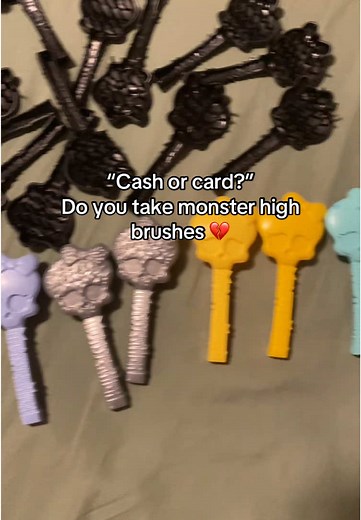 Monster High Doll Beauty Brushes and Collector Tips