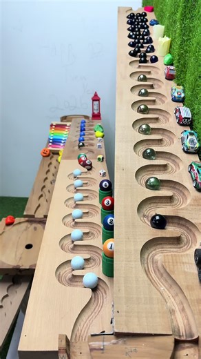 United Kingdom & United States Marble Run Race #marblerace #USA #UK #satisfying #marblerun