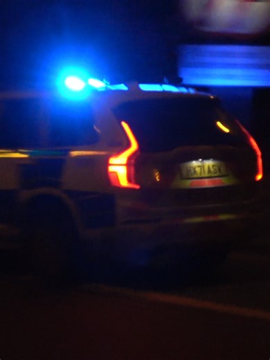 #hampshireconstabulary Volvo XC90, Used by Armed Response, Responding Fast during a Fail to Stop in Eastleigh! 🚔 -- #fyp #emergencyservices #pursuit #armedresponsevehicle
