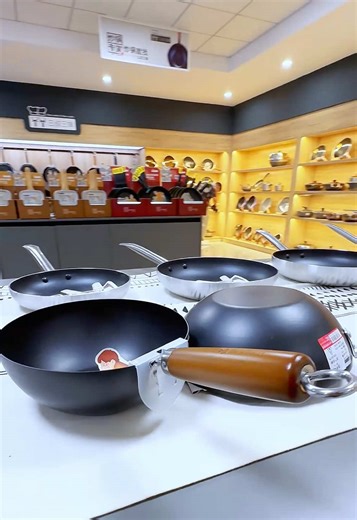 Wholesalers! Looking for products with low minimum order quantity and fast delivery? Please contact us, the real factory.#cookware #fyp #kitchenware #factory #wholesale