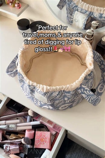 Easy Makeup Storage Solutions for Travel and Home