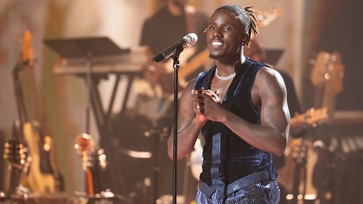 'American Idol' finales still make Carrie Underwood nervous 20 years after her win