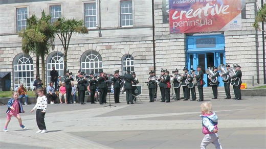 6.4K views · 173 reactions | The Royal Ulster Rifles March 'Off Off Said the Stranger' Performed by the Band of the Royal Irish Regiment in Conway Square, Newtownards on 4th July 2024. #ww2ni #Ards #Newtownards #Royalulsterrifles #Ulsterrifles #RUR #Rifles #ww2 #Royalirish #bandoftheroyalirishregiment | The Second World War in Northern Ireland | Facebook