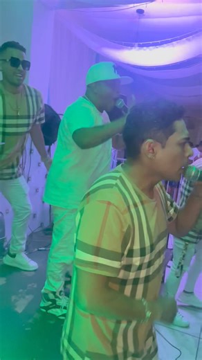 9.9K views · 80 reactions | Tú me quisiste, tu me olvidaste… #Yordanis en #SanMartinTimbera informes al WhatsApp 989408625 #ConciertosCubanos | Conciertos Cubanos | Facebook