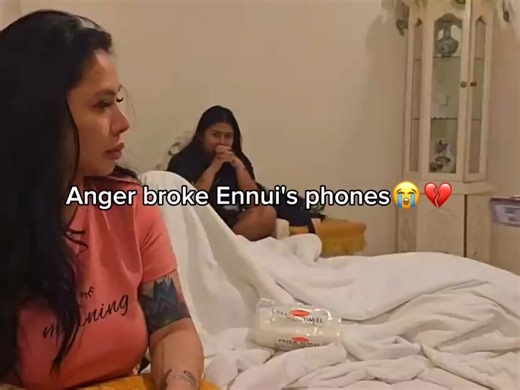 Ennui Loses Her Phone: Inside Out 2 Emotions Drama