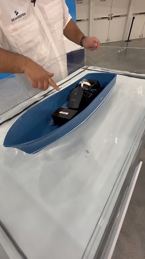 Tri Sea Stabilizers on Instagram: "Here is a small scale model that explains how a Seakeeper unit stabilizes a boat. #itsallwedo #seakeeperdealer #seakeeper #seakeeper_inc #gyro"