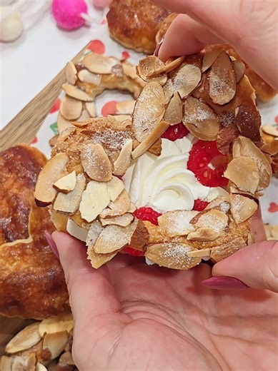 Easy Raspberry Cream Puff Pastries Recipe