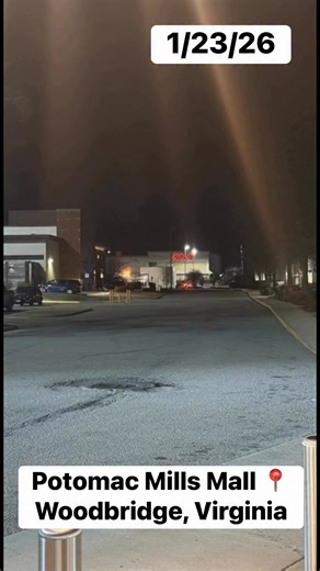 flame7003 | Snowstorm Woodbridge, Virginia #WoodbridgeVirginia #Woodbridge #Snowstorm #weather | Instagram