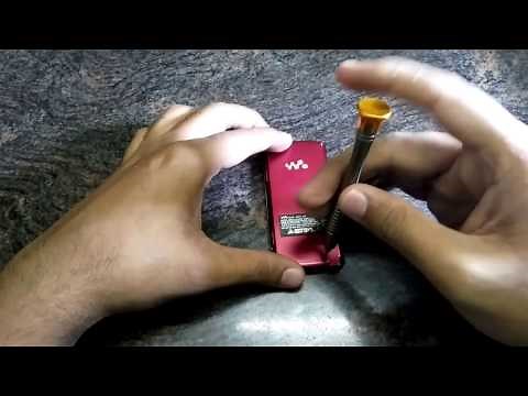 WHATS INSIDE A SONY WALKMAN MP3 PLAYER-opening my sony walkman NWZ-E464