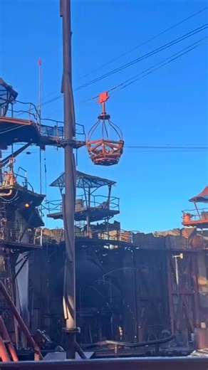 Had an epic day at Waterworld! 🌊💥 Explosions, stunts, rainbows, and even a girl flying across in a basket! 🎢✨ Check out my shocked face at the end! 😂🎥 #Waterworld #UniversalStudios #Stunts #Explosions #Rainbow #ShockedFace #EpicDay #ThemeParkFun | EnchanterDancer