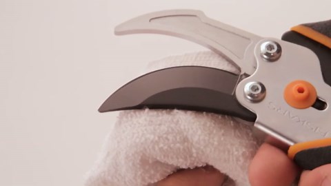 Fiskars 1 in. Cut Capacity Steel Blade Fiberglass Handled 12 ft. Tree Pruner 393951-1007