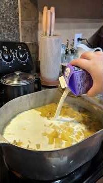 I’ll have the recipe in description! #crawfishboil #chowder #dinnerrecipe #recipe #dinnerideas