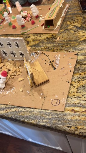 Warren Gingerbread Contest Voting Begins