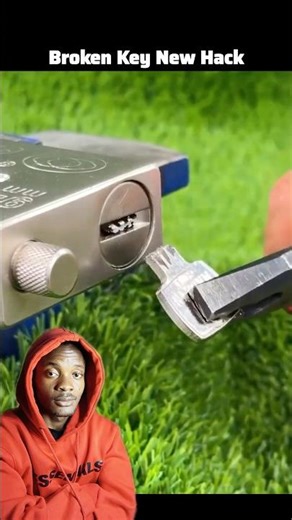 Fix broken key in padlock #youtubeshorts #tipsandtricks #trendingshorts #viralvideo