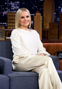 Kristen Bell - The Tonight Show With Jimmy Fallon 11/12/2019 • CelebMafia