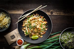 🇹🇭 Thai Food : Pad Thai Story Travels around Thailand with the story of Pad Thai Discover Amazing Stories: Pad Thai Learn about the history and ingredients of this popular Thai dish. Credit: Amazing Thailand ~~~~~•♦️•~~~~~ #ผัดไทย #อาหารไทย #วัฒนธรรมไทย #ททท #การท่องเที่ยวแห่งประเทศไทย #PadThai #ThaiFood #PadThaiStory #ThaiCulture #AmazingThailand #TourismAuthorityOfThailand #ThaiCultureToTheWorld | Thai Culture to the World