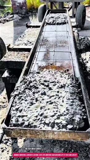 Manual Vibrating Concrete Casting Tool for Uniform Slab Molding up to 1200 mm Length