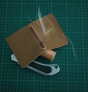 Monedero tarjetero en cuero