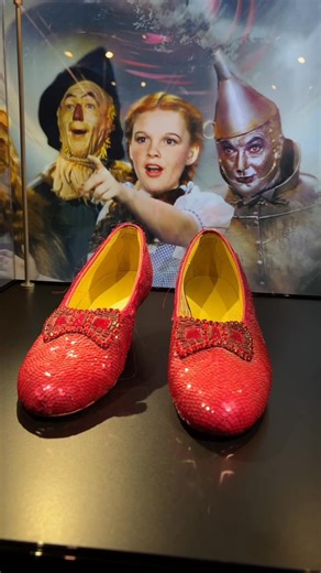 There's no place like #WOZatSphere 👠 Don't miss your chance to see Dorothy's Ruby Slippers™ from Debbie Reynolds' personal collection, available exclusively to Bad Witch VIP package holders for a limited time only: https://bit.ly/WOZRubyRedSlippersBWFB | Sphere
