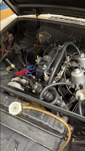 MUCH better idle! Timing the MGB. #mgb #mgbroadster #enginetiming #enginetuning