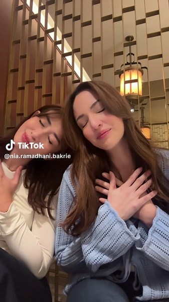 Nia Ramadhani dan Tren TikTok Terbaru