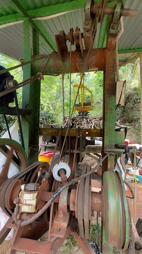 48K views · 632 reactions | Ahi viene llegando. 鸞☕ #café #ElÁguilaValle #cafecangrejo2050 #paisajeculturalcafetero #Garruchas | Somos Café Cangrejo | Facebook