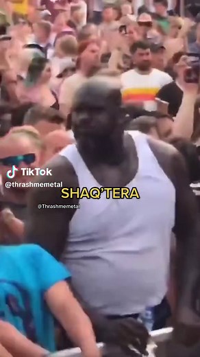 I wouldn’t mosh against him 😂 #metal #metalhead #thrash #thrashmetal #metalmerch #mosher #mosherclothing #headbanger #metalmeme #metalmemes #megadeth #metallica #jameshetfield #davemustaine