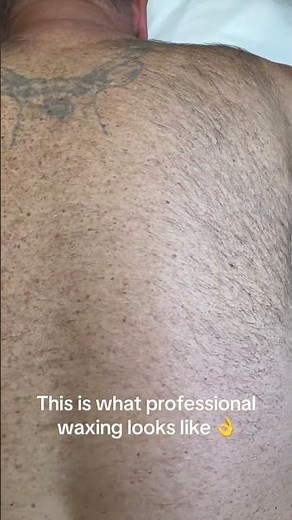 Back waxing done by a professional 💫 #menswaxing #brazilianwaxing #smoothskin #beforeandafter