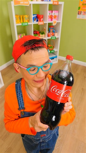 701K views · 3.7K reactions | الأصدقاء الضخام مقابل الأصدقاء الصغار   #كوميديا | 123 GO Arabic | Facebook