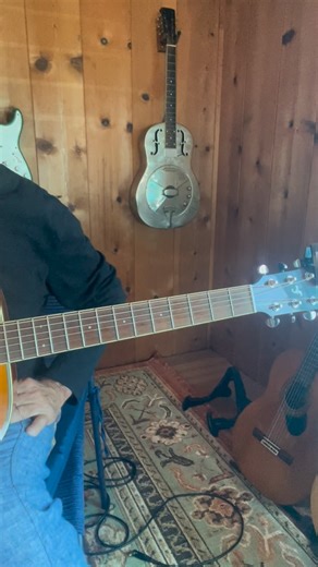 Jimmy Dillon’s Guitar Lessons on Instagram: "Learn this blues turnaround in the key of G. #bluesturnaround #bluesguitarist #bluesguitarlessons"