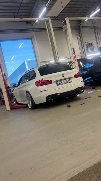 BMW F11 Straight Pipe Dual Exhaust Installation Guide