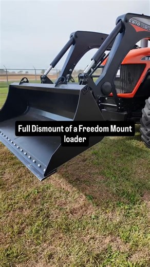 Full Dismount of a Westendorf Freedom Mount loader. It is truly this easy to free up your tractor when you are ready to drive through a field or use other implements. Re-mount is just a fast, getting you back to the legendary Westendorf power you expect from your Freedom Mount loader. Find your fit today. #westendorf #frontendloader #tractor #aglife #agriculture . . . #FreedomMount #WestendorfMfg #BuiltTough | Westbrook Ag Power, Inc