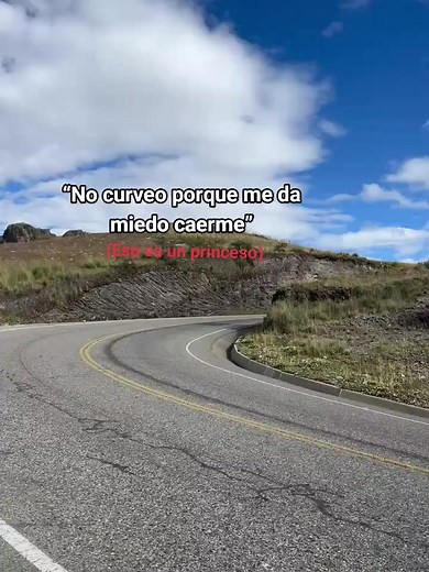 #pasionporlasmotos #curvas#biker #dominar250 #trujilloperu | no curveo porque tengo miedo a voltearme