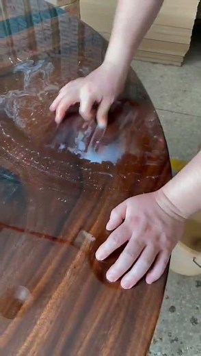 How We Fix The Scratch And Stain On Epoxy Table