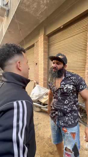 مفيش راجل علي بلد ومفيش بلد علي راجل الكلام خلصان | لوشا - The Lion