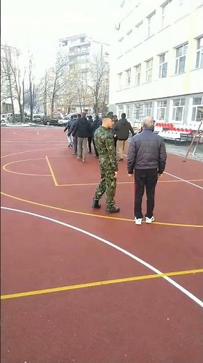 01 - Learning of basic marching in group formation #army