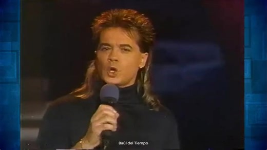 Luis Ángel Márquez Vicente, más conocido artísticamente como Luis Ángel es un cantautor y músico argentino. | Baúl del Tiempo