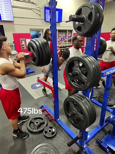 High School Football Athlete Proves Himself with 475lbs Lift