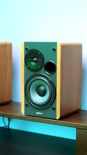 🪵 R1280T: diseño retro y sonido equilibrado para música, pelis y tu setup diario 🔊✨