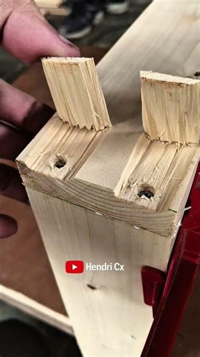 Carpentry techniques to hide screws so that the wood looks intact #tips #diy #woodworking