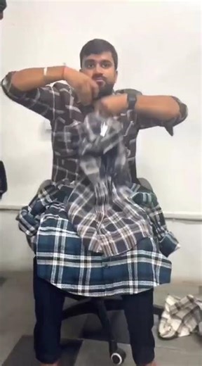 Double pocket Back Print Collection is on the Roar 🦁 😇