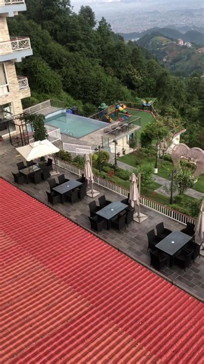 #pahadako_mathi_mathi_ghumdai_uderah💞