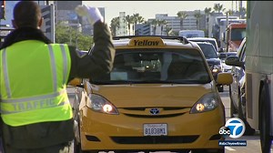 LAX launches new holiday shuttle to help alleviate traffic