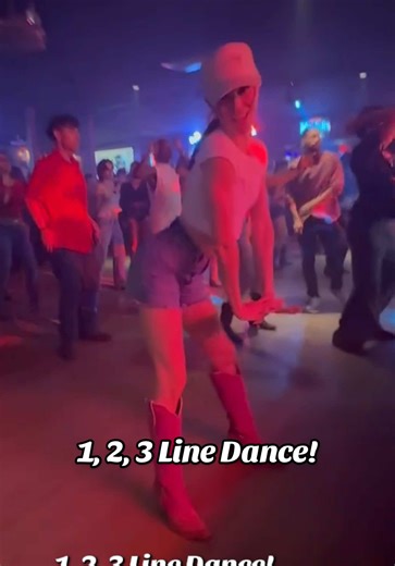Everybody loves… counting 🤪 1,2,3 Line Dance by @Kaylee💜 & @Natalie #linedancing #linedancersoftiktok #countrydancing #123linedance #britneyspearslinedance