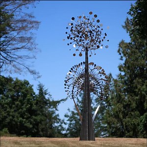 "Disko" Kinetic wind sculpture by Anthony Howe, 194"H x 74"W x 40"D, 610lbs. 304 stainless | Anthony Howe