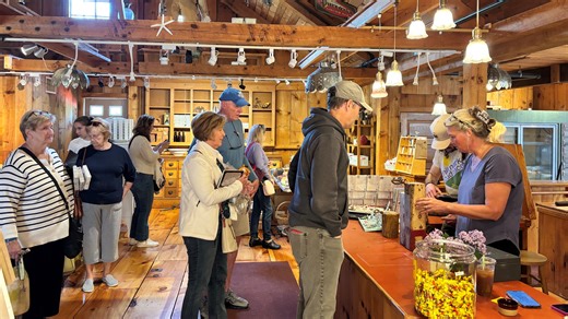 Falmouth says goodbye to iconic Silver Lounge Restaurant. Some took home souvenirs.