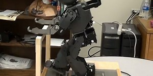 Darwin-OP Learns To Play Dance Dance Revolution